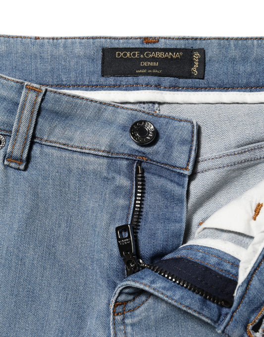 Blue denim jeans with zipper on front