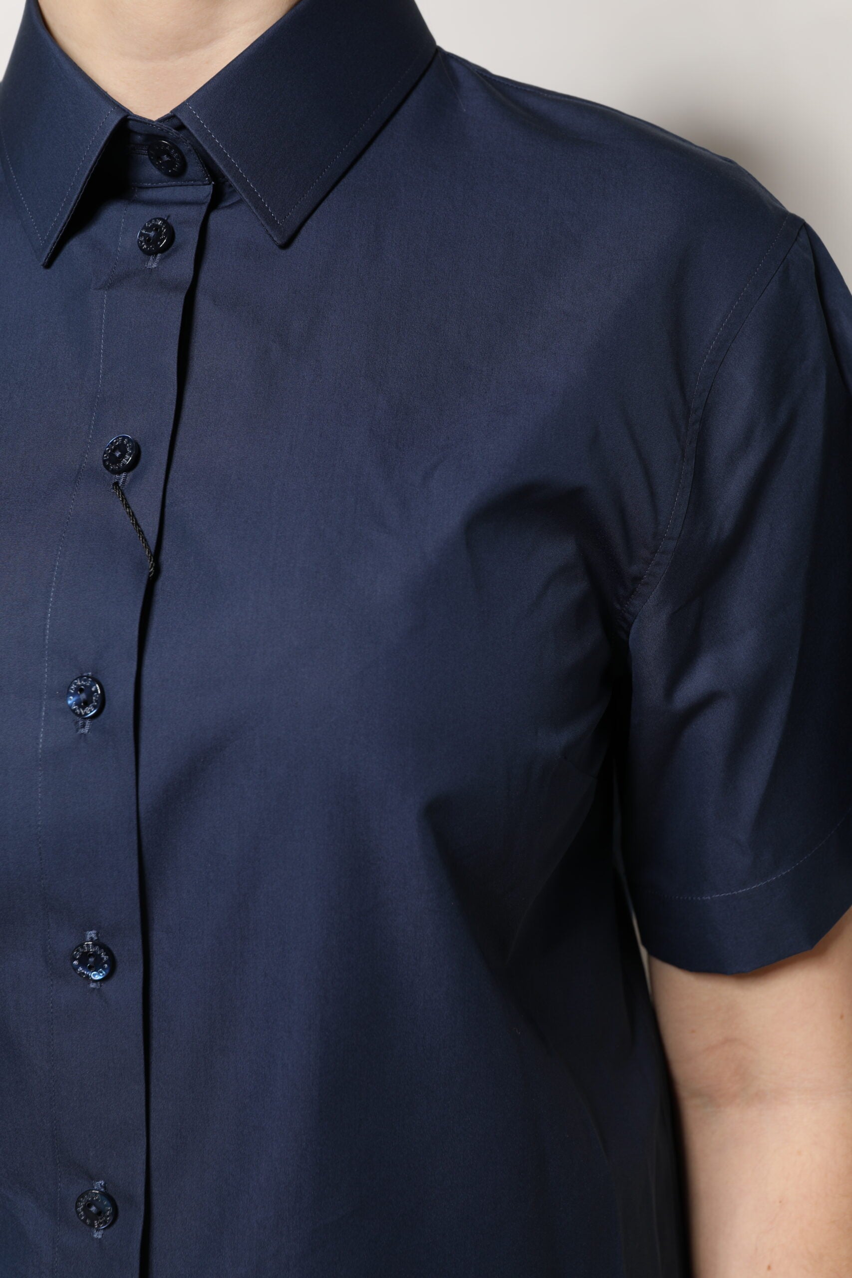 Navy blue short sleeve shirt with buttons