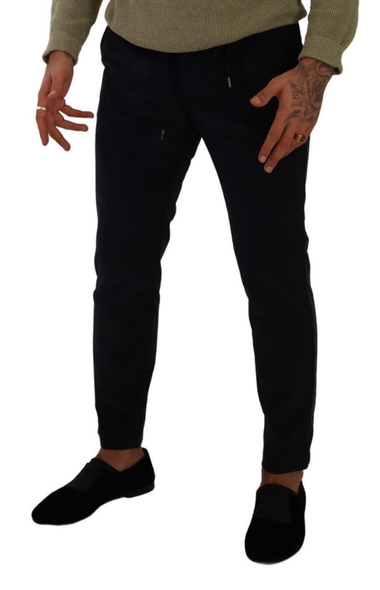 Man wearing black pants and shoes
