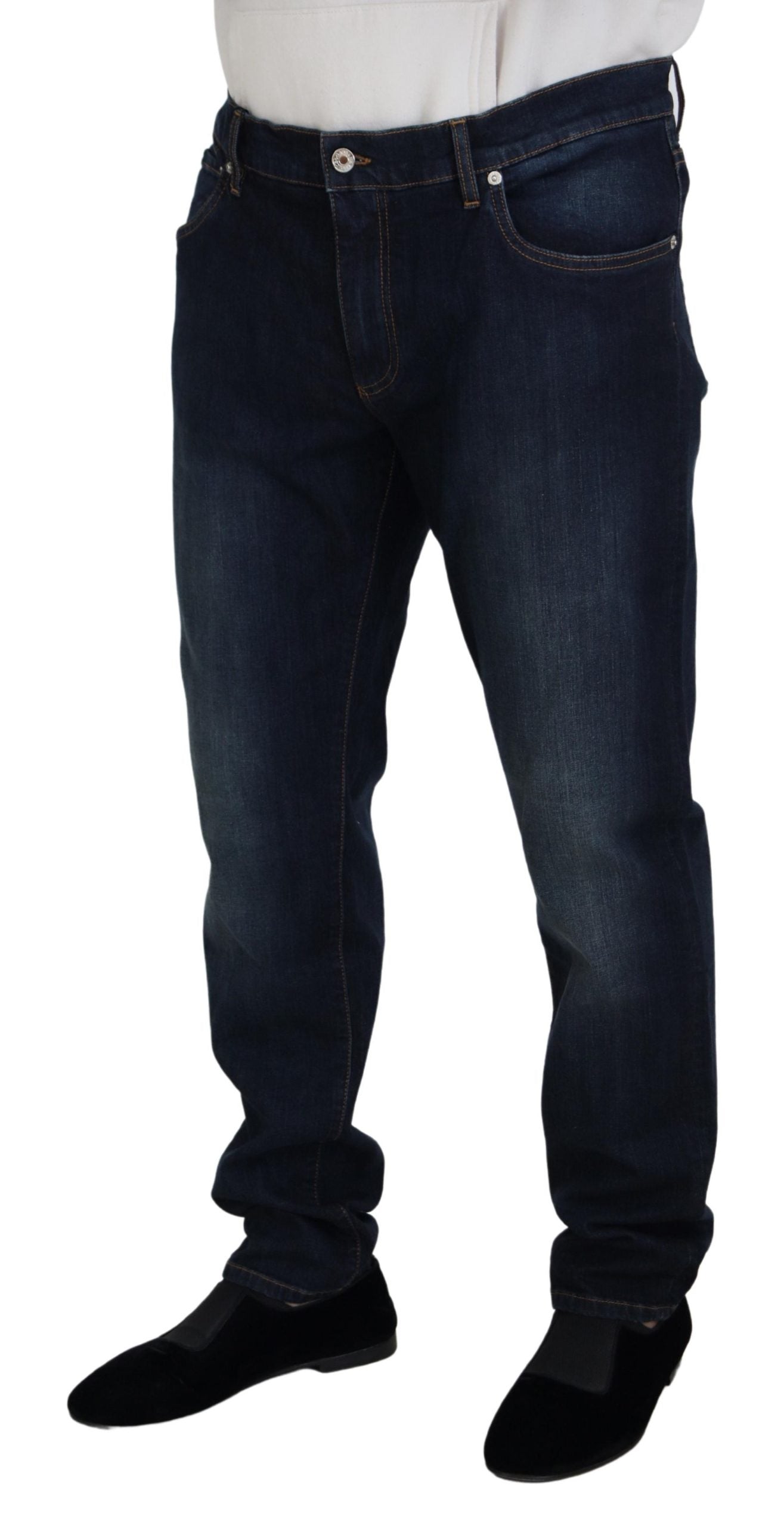 Mannequin wearing blue jeans
