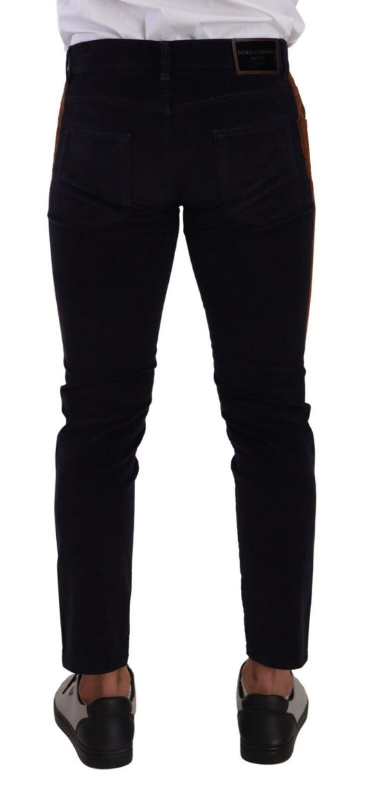 Pair of black trousers with a slim fit