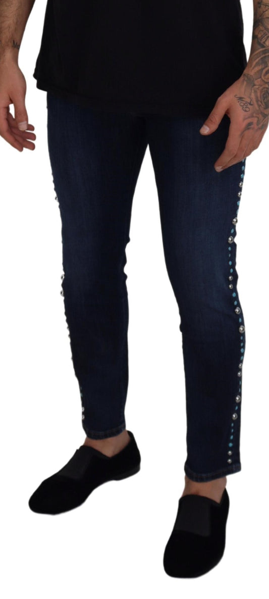Mannequin wearing blue jeans and black shoes