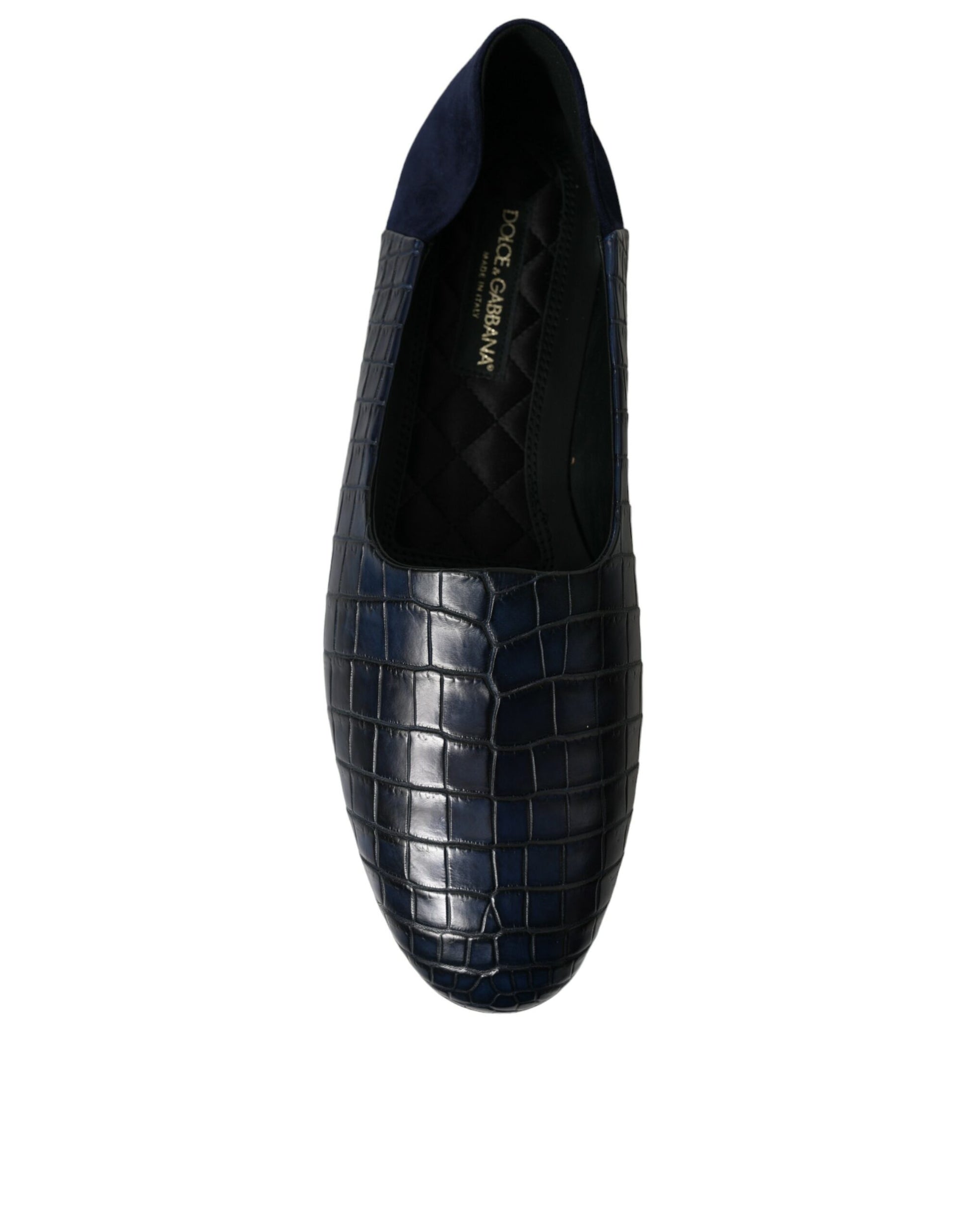 Blue loafer shoe with quilted design and black trim