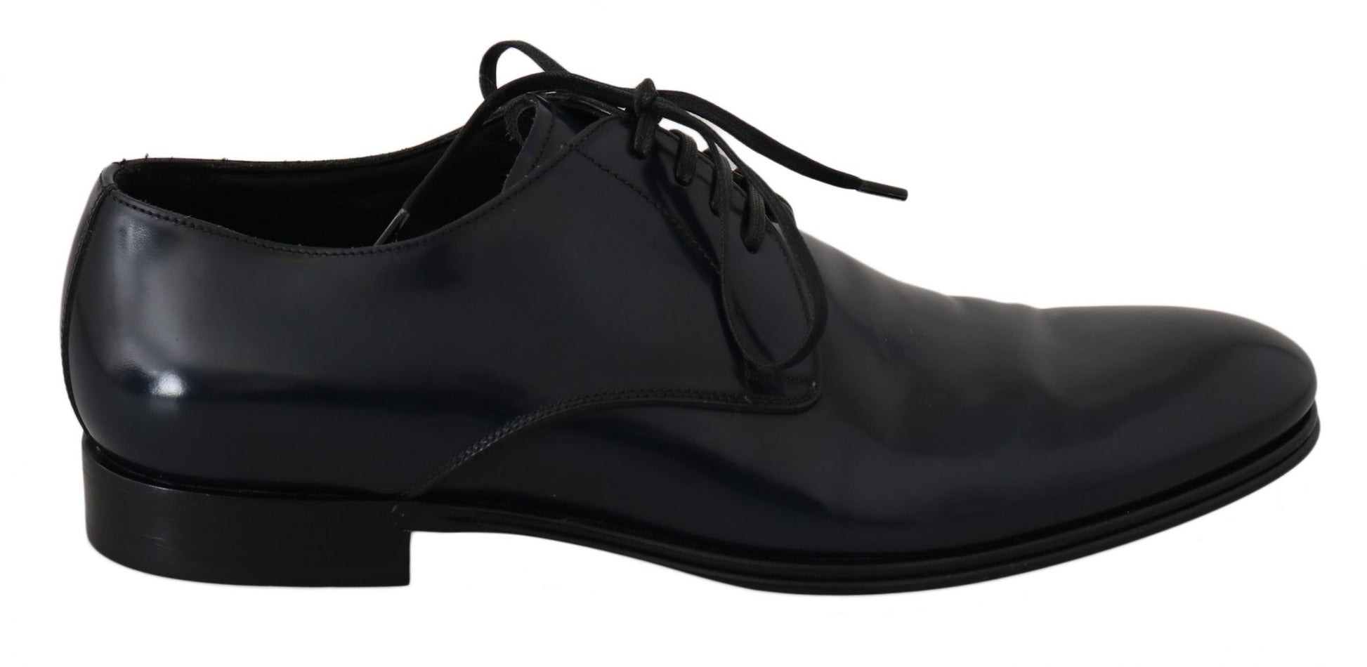 Black dress shoes with laces and a shiny finish
