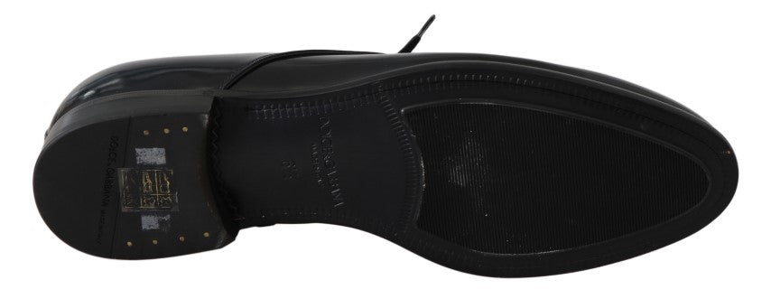 Black and silver mouse with scroll wheel