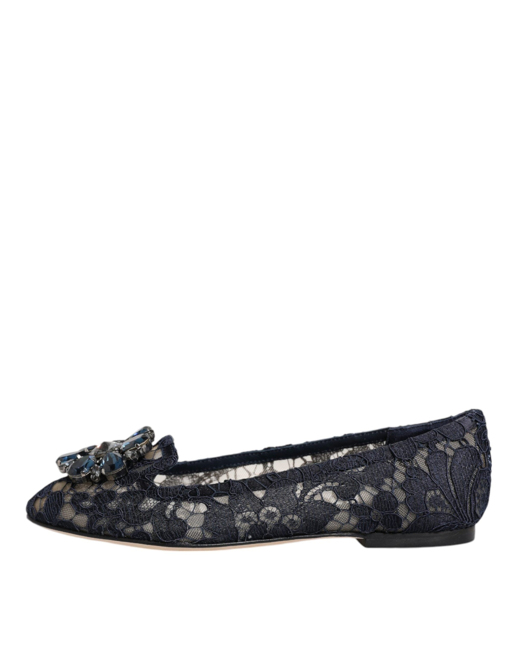 Black lace up shoe with bow detail