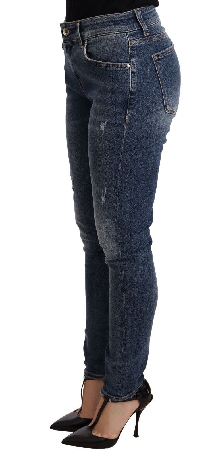 Woman wearing blue denim jeans