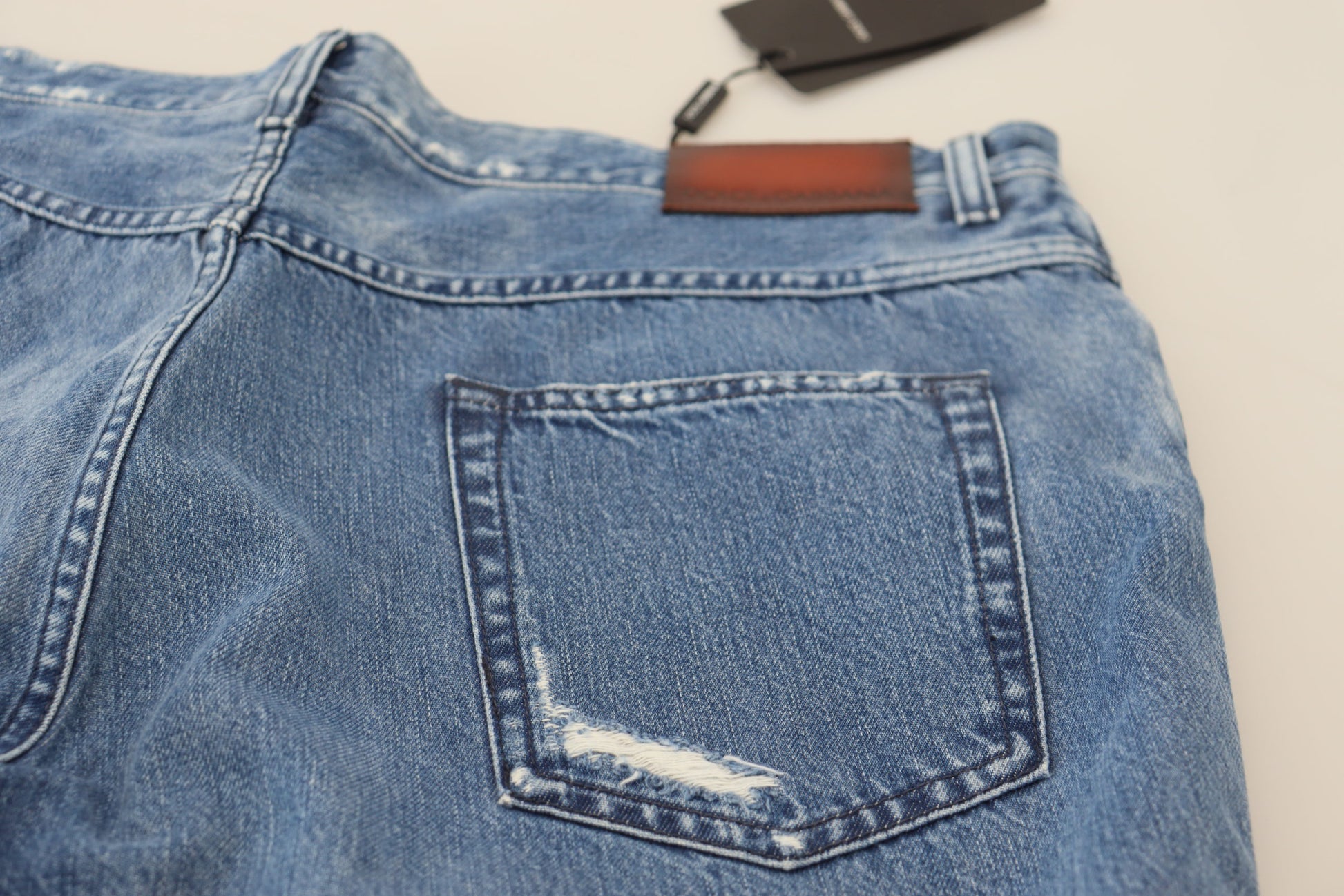 Blue denim jeans with front pocket