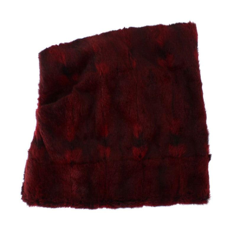 Fur throw blanket in red color