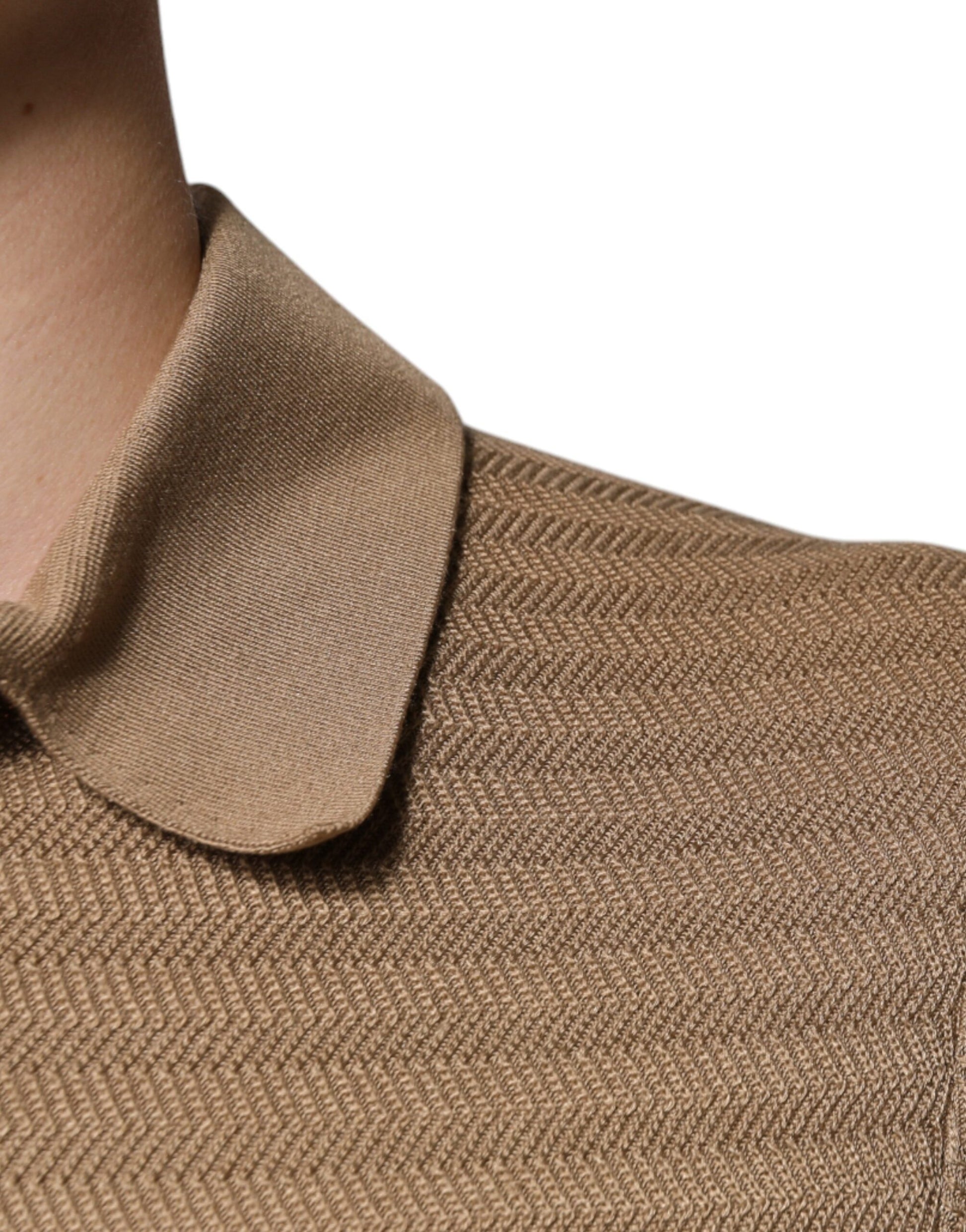 Brown collar on shirt