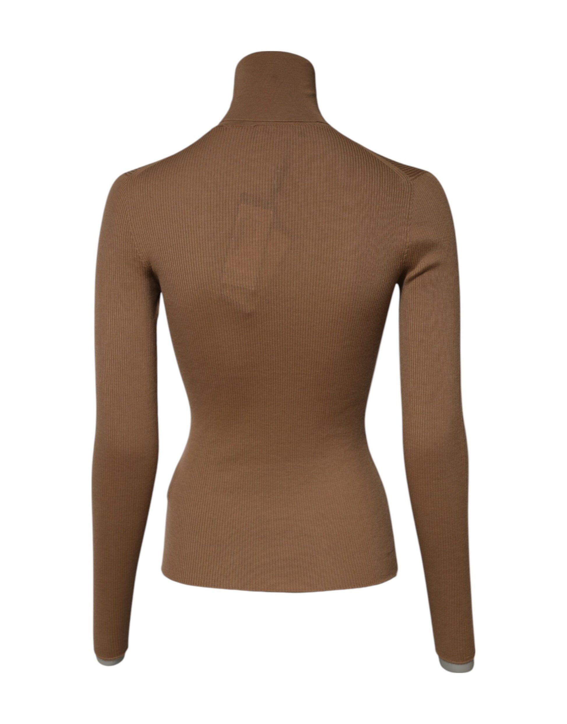 Mannequin torso in brown knit fabric