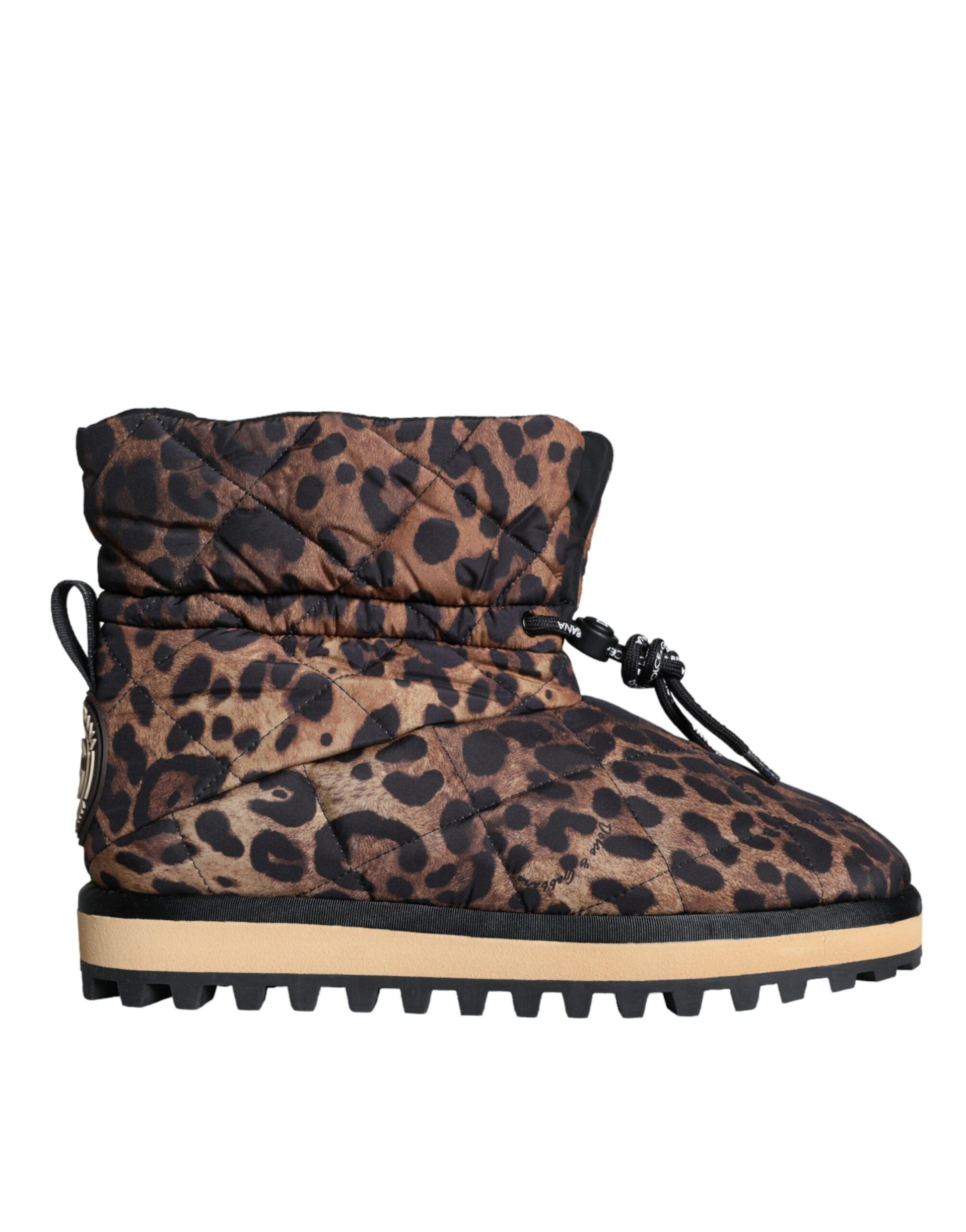 Leopard print snow boot with laces and a zipper