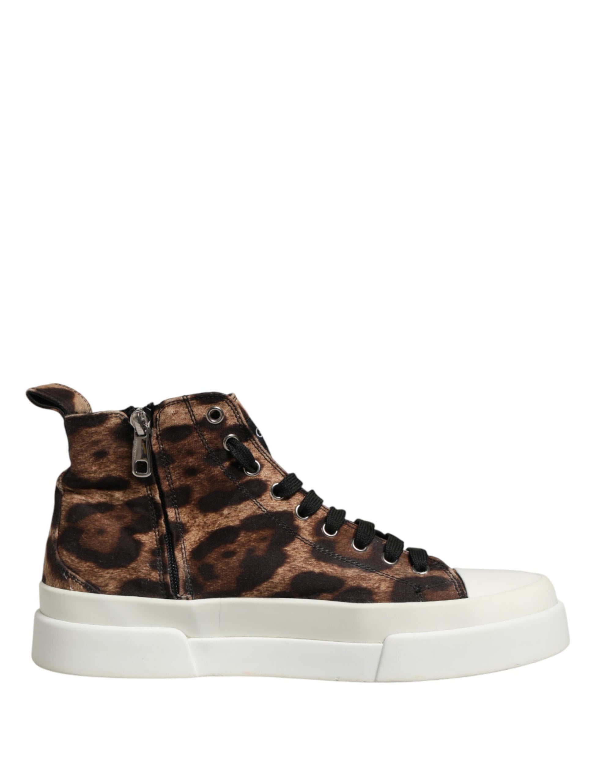 Leopard print sneaker with laces and a zipper on the side