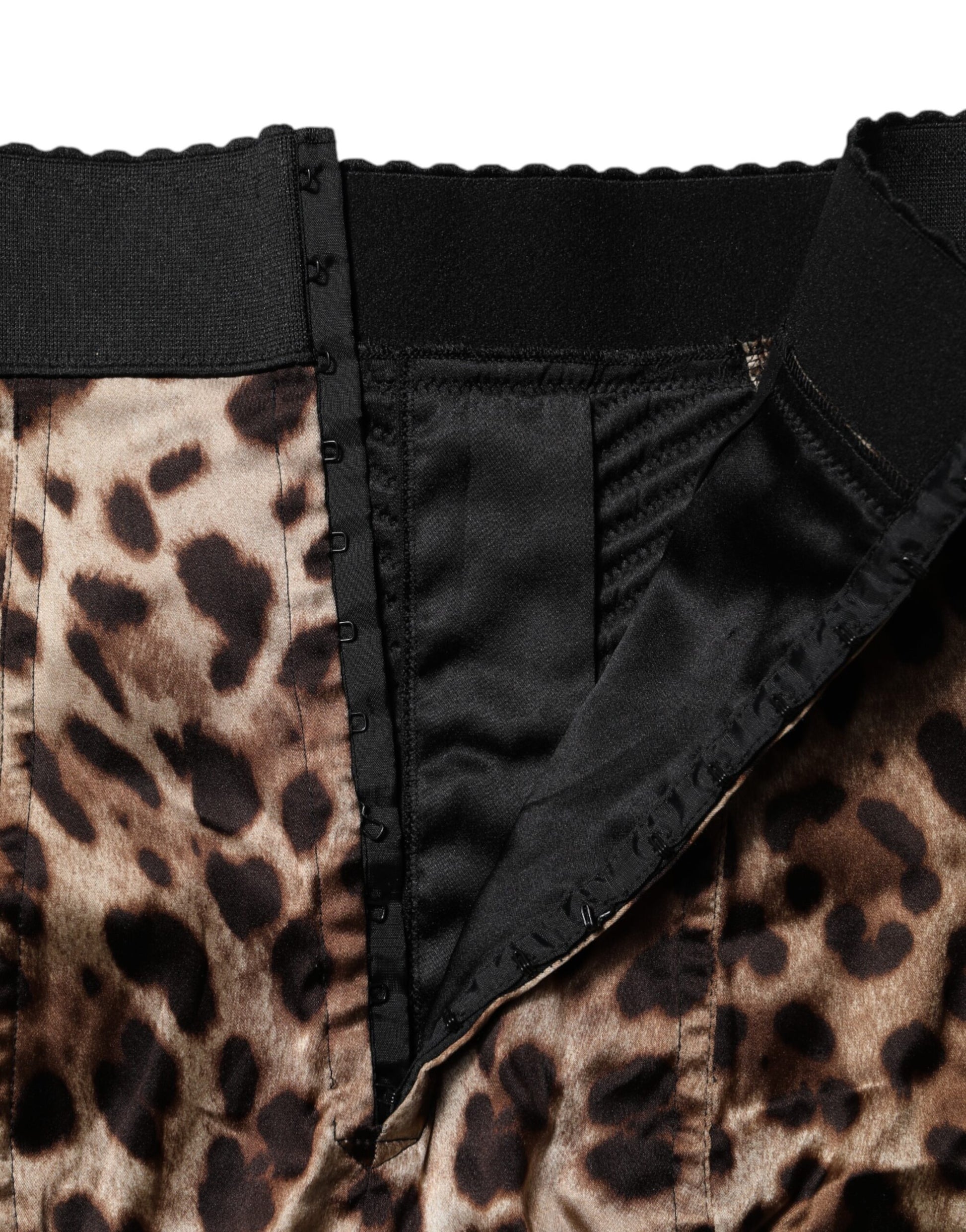 Leopard print panties with black trim