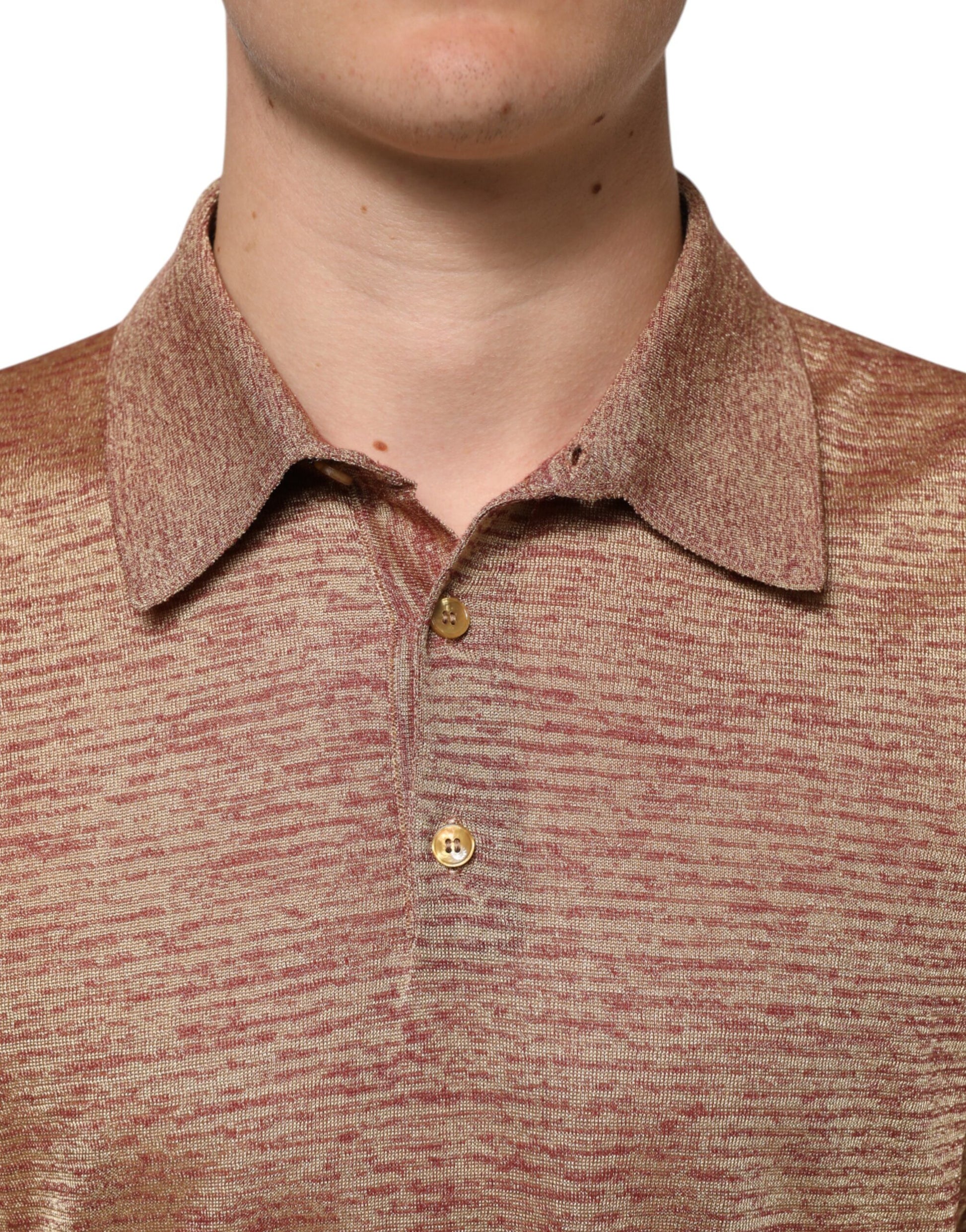 Man wearing a brown shirt with buttons