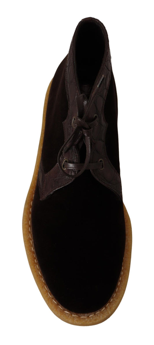 Brown leather boot with laces and a round toe