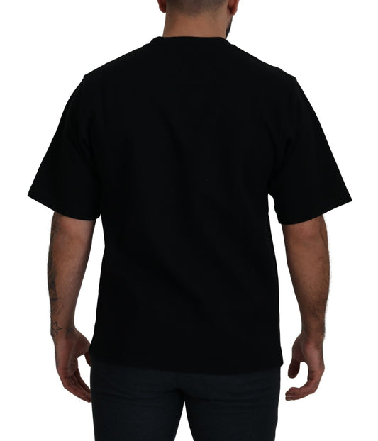 Black t-shirt on mannequin