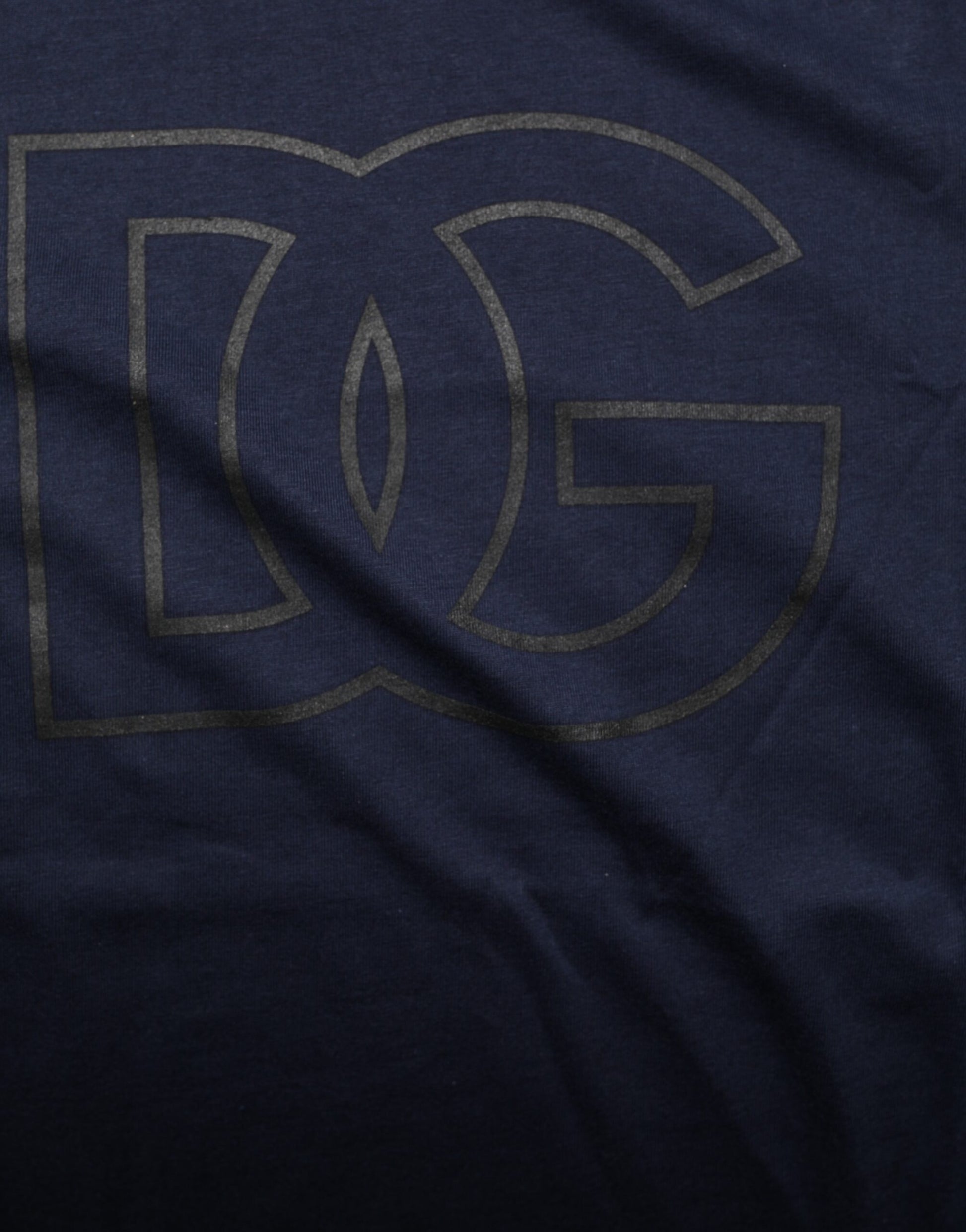 A dark blue men's t-shirt with a logo print