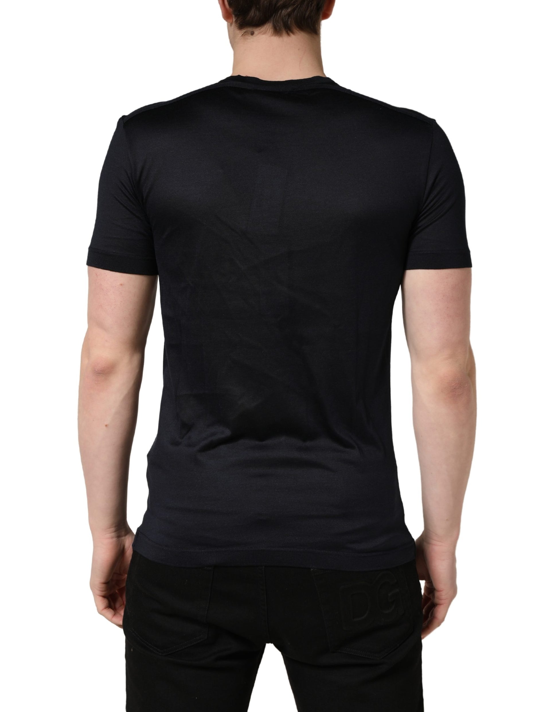 Black short sleeve shirt on a mannequin