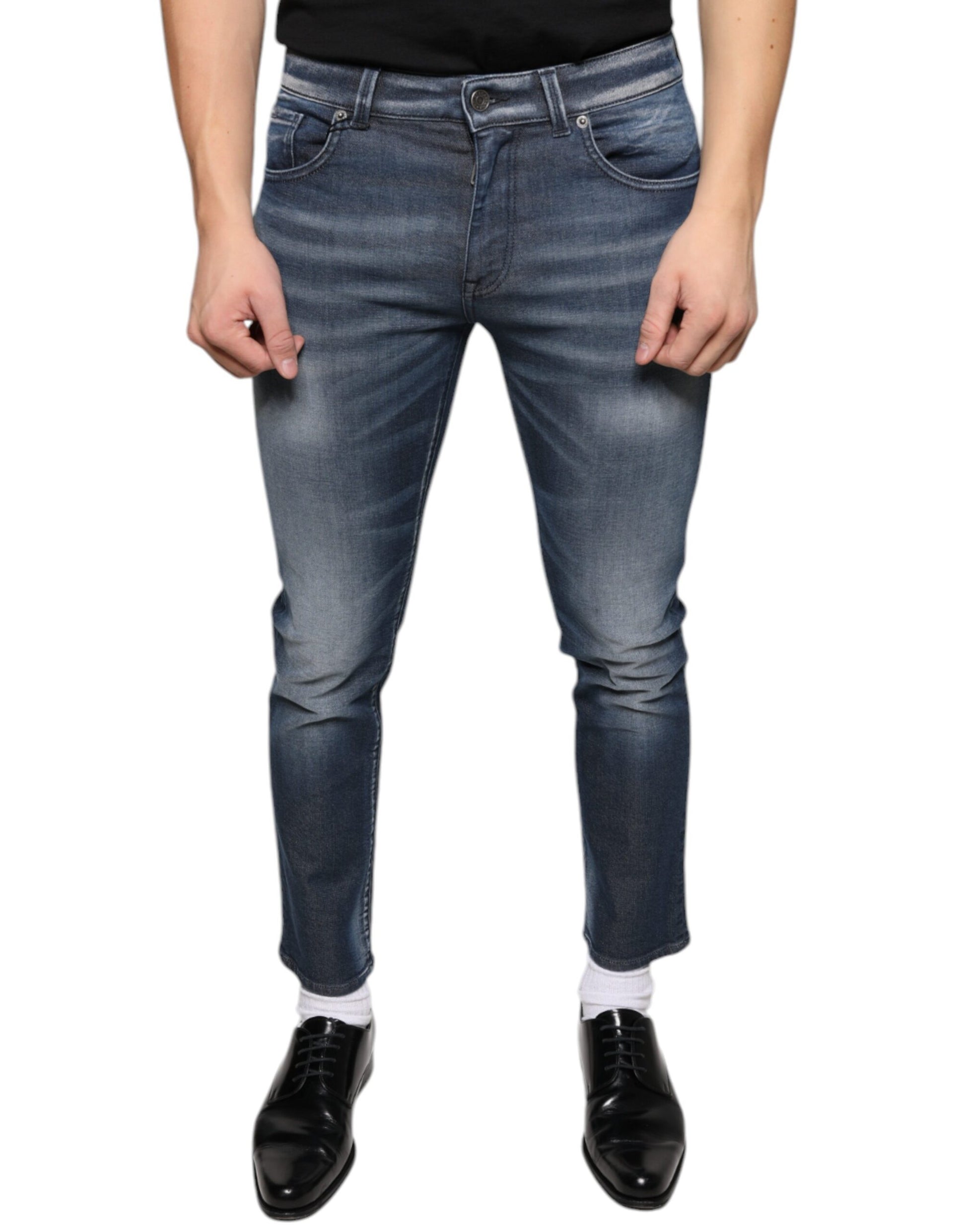 Mannequin wearing blue jeans