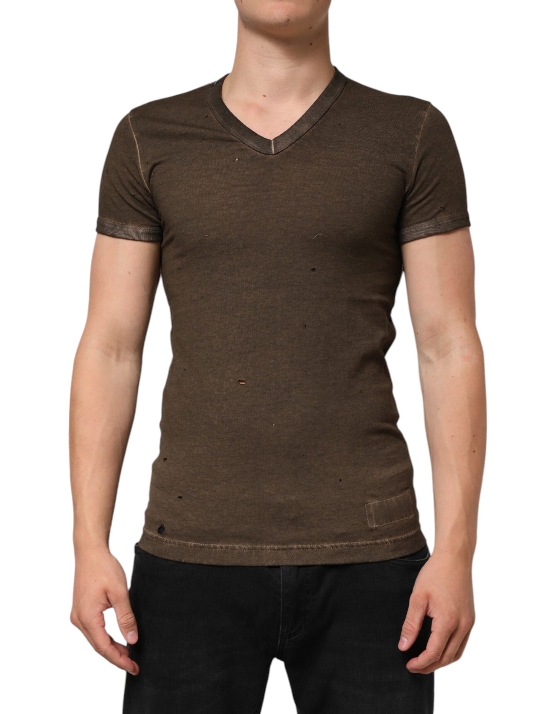 Men's brown v-neck t-shirt