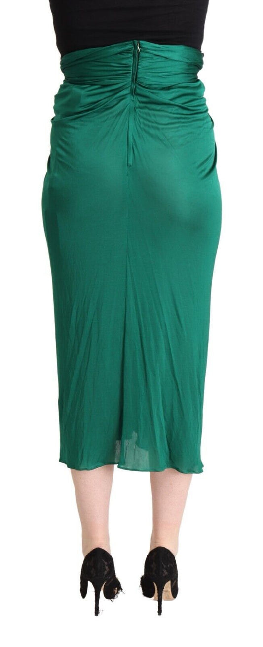 Green skirt with ruffles on hem