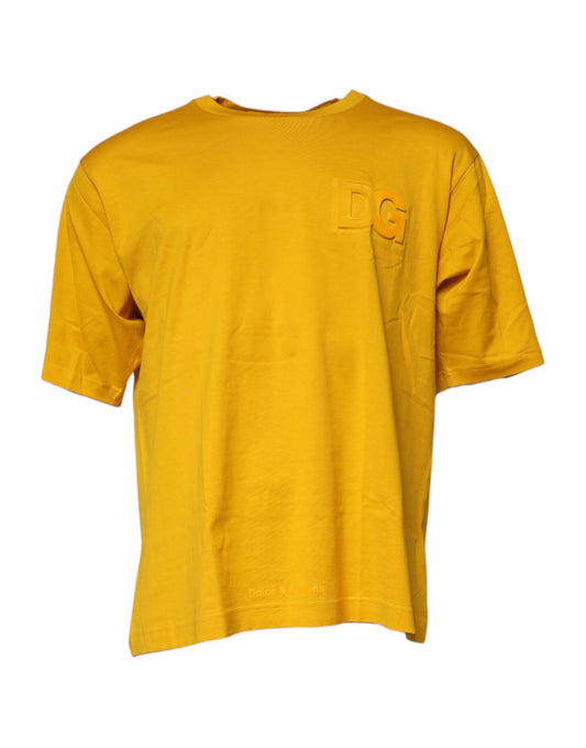 Yellow short sleeve t-shirt on a mannequin