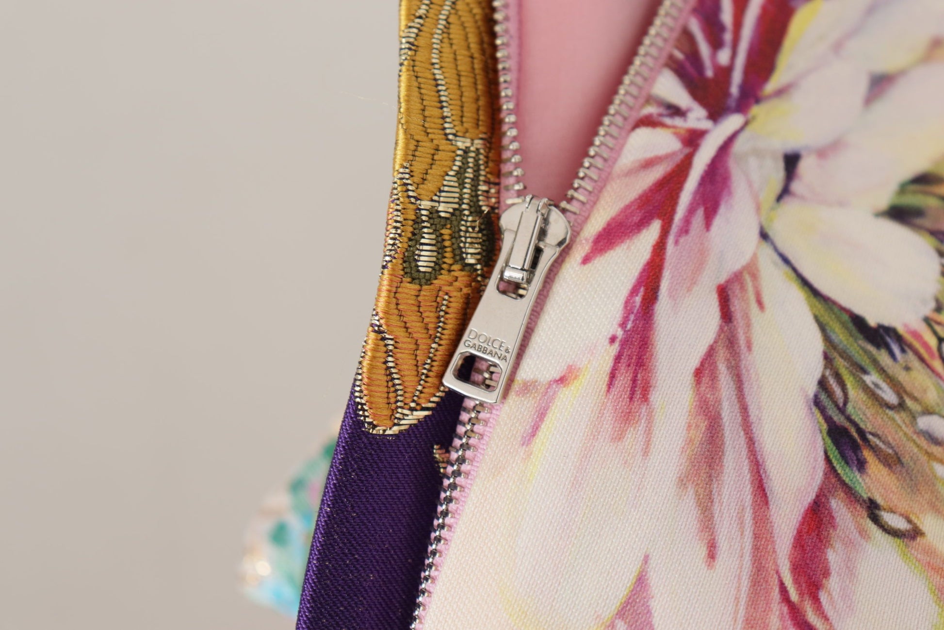 A midi dress with patchwork floral jacquard silk fabric