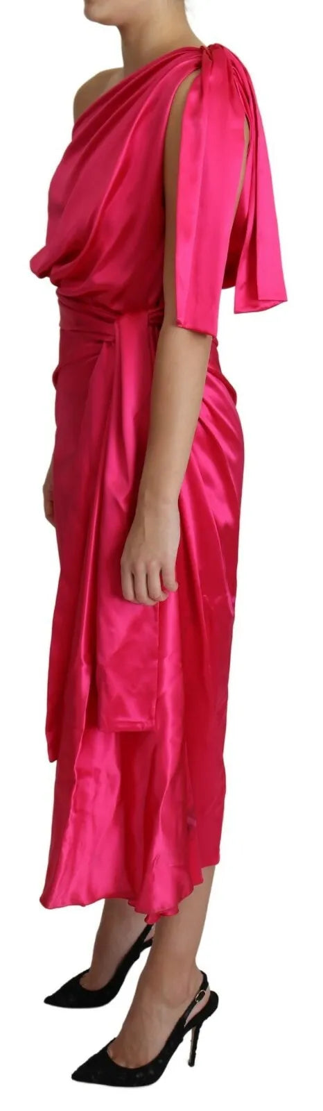 Pink dress with ruffles on sleeves