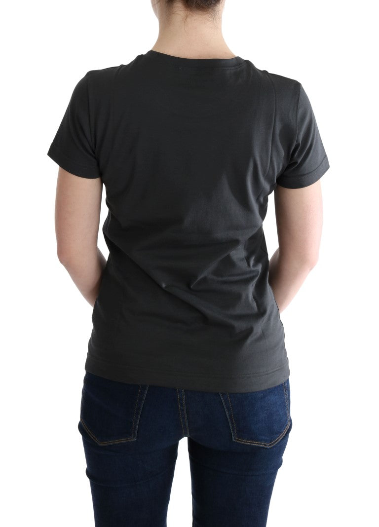 Black t-shirt on woman's back
