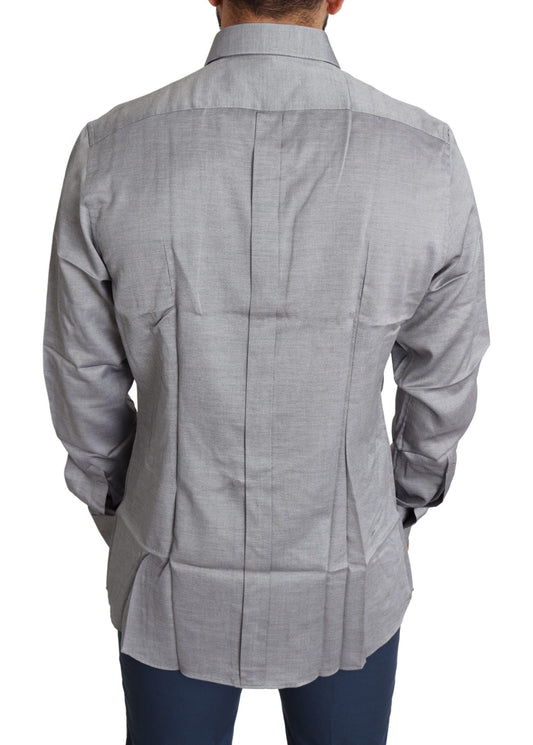Back of a long sleeve shirt with a collar