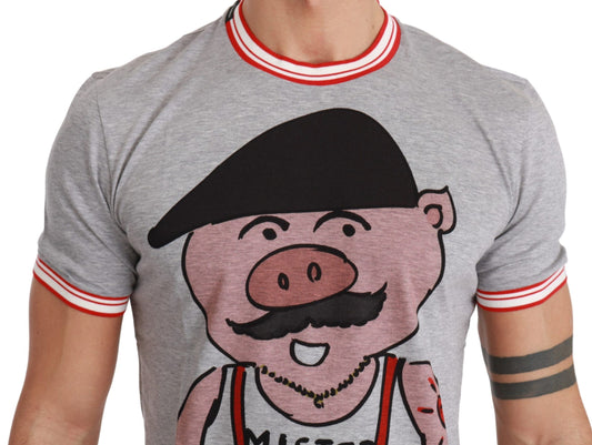 Man wearing gray t-shirt with cartoon character