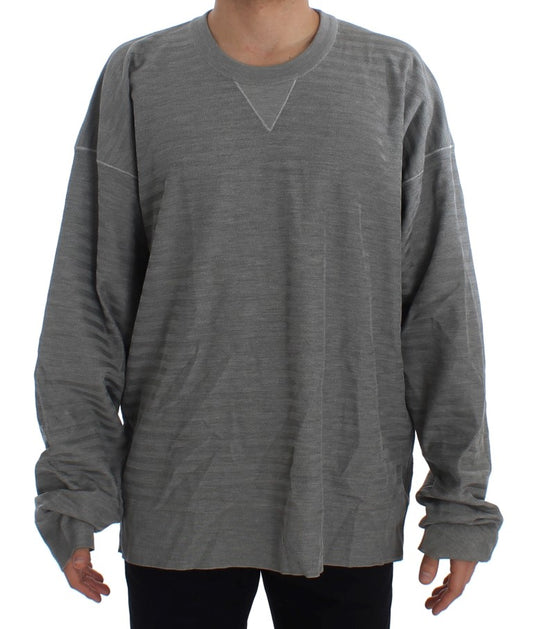 Long sleeve gray sweatshirt