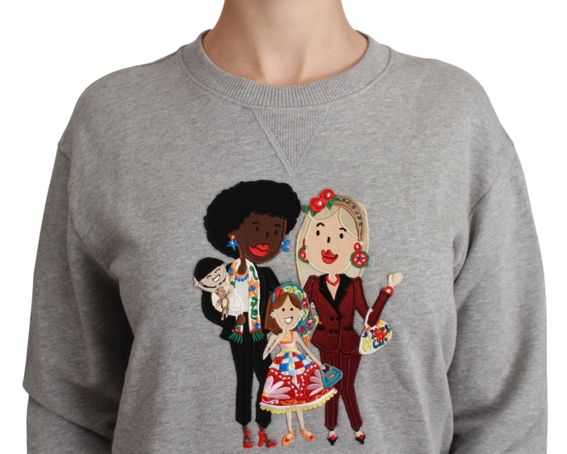 Sweater with embroidered cartoon family