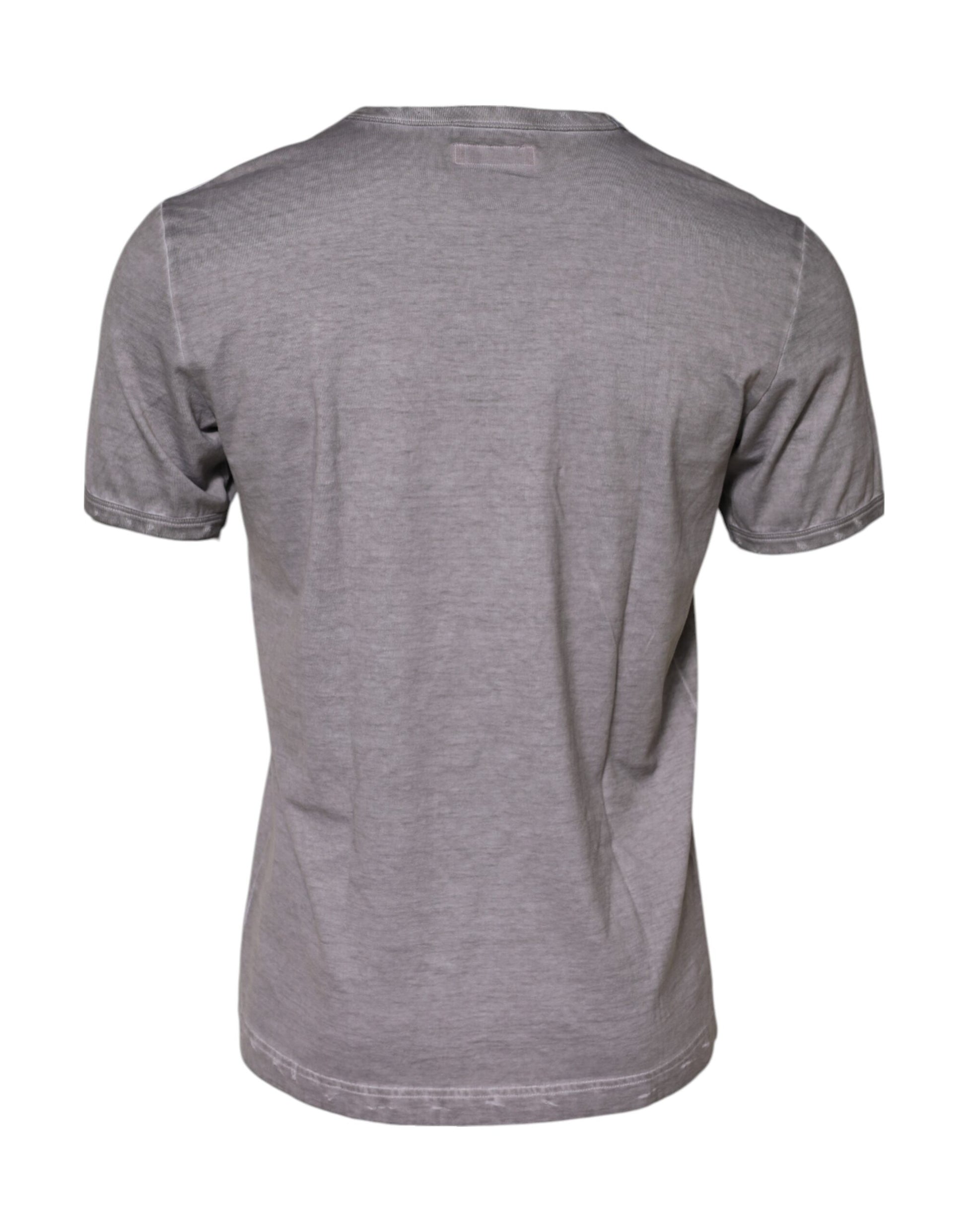 Grey short sleeve shirt on a mannequin