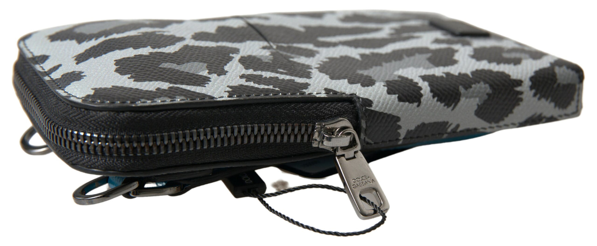Camouflage patterned travel bag