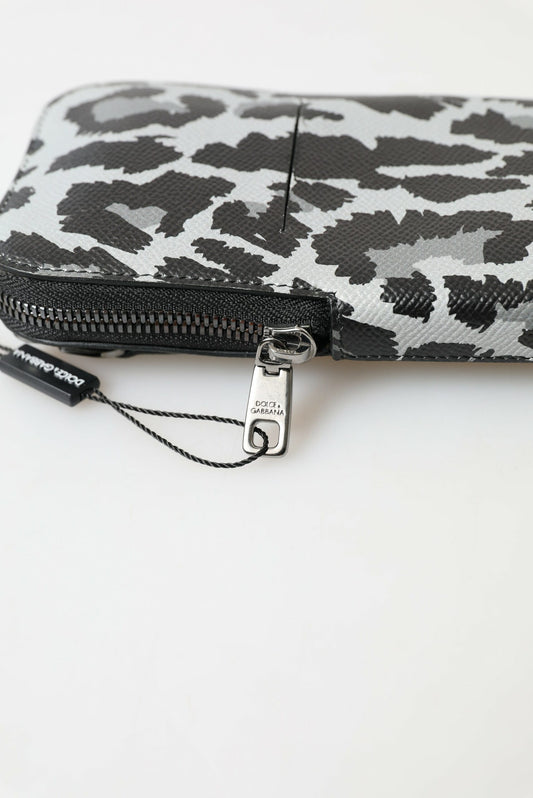 Zippered pouch with camouflage pattern