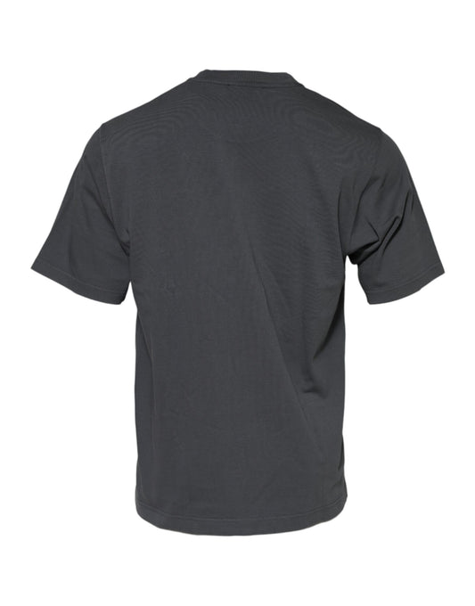 Dark colored short sleeve t-shirt on a mannequin
