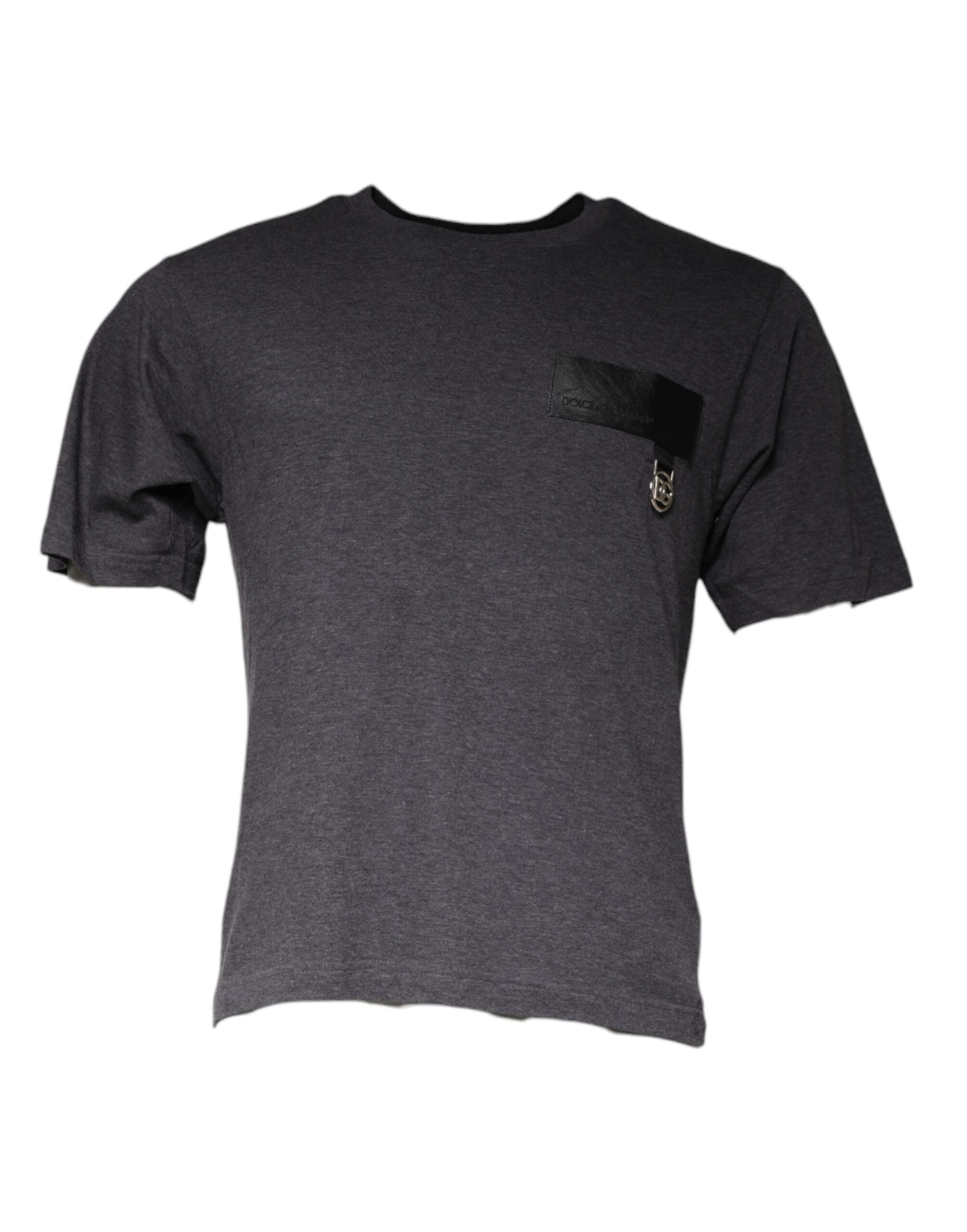 Short sleeved t-shirt with pocket on front