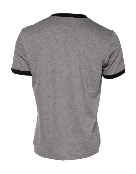 Grey short sleeve shirt on a mannequin