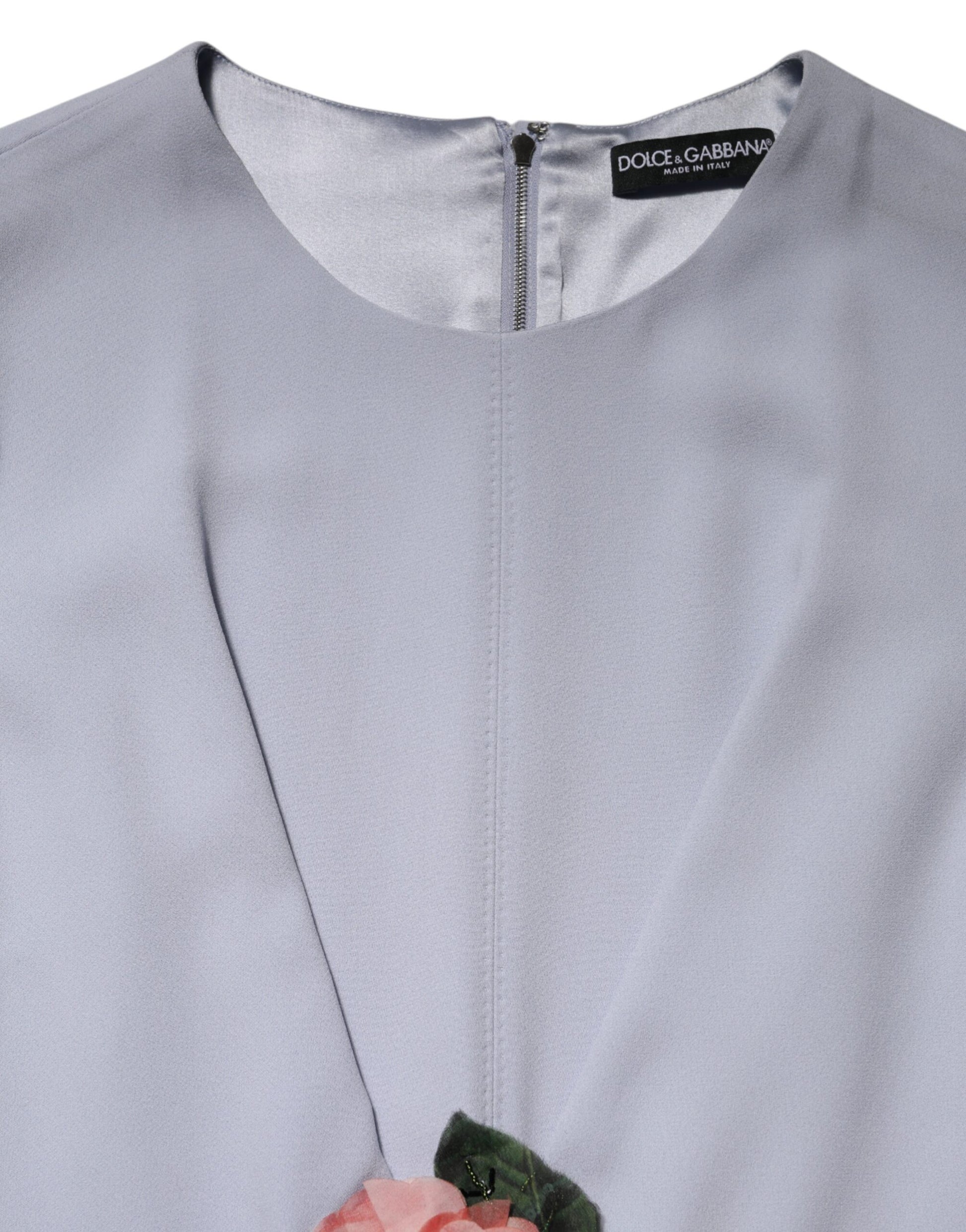 Long sleeve jacket with zippered front closure