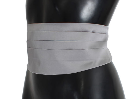 Grey elastic waistband on mannequin torso