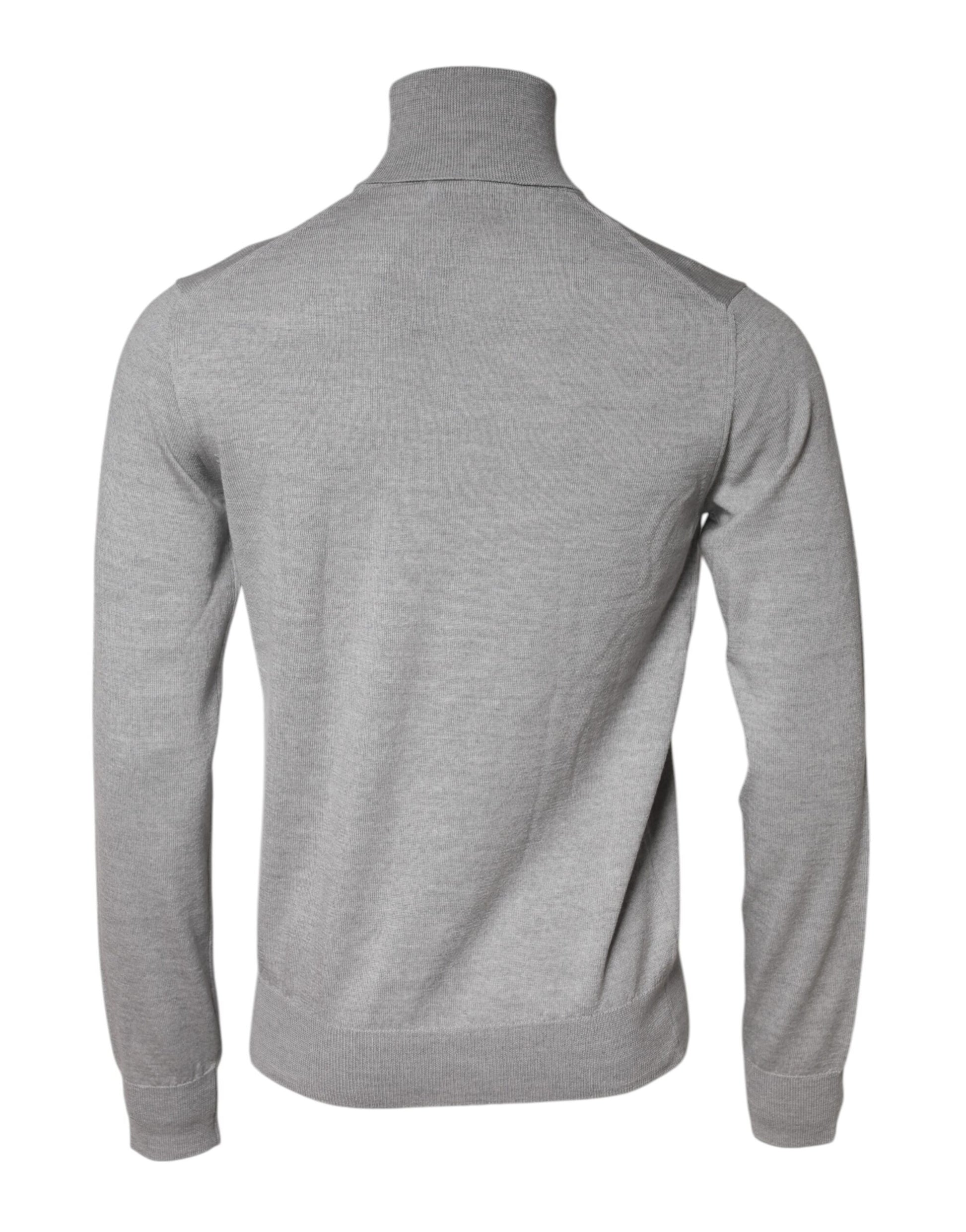 Grey long sleeve sweater on mannequin
