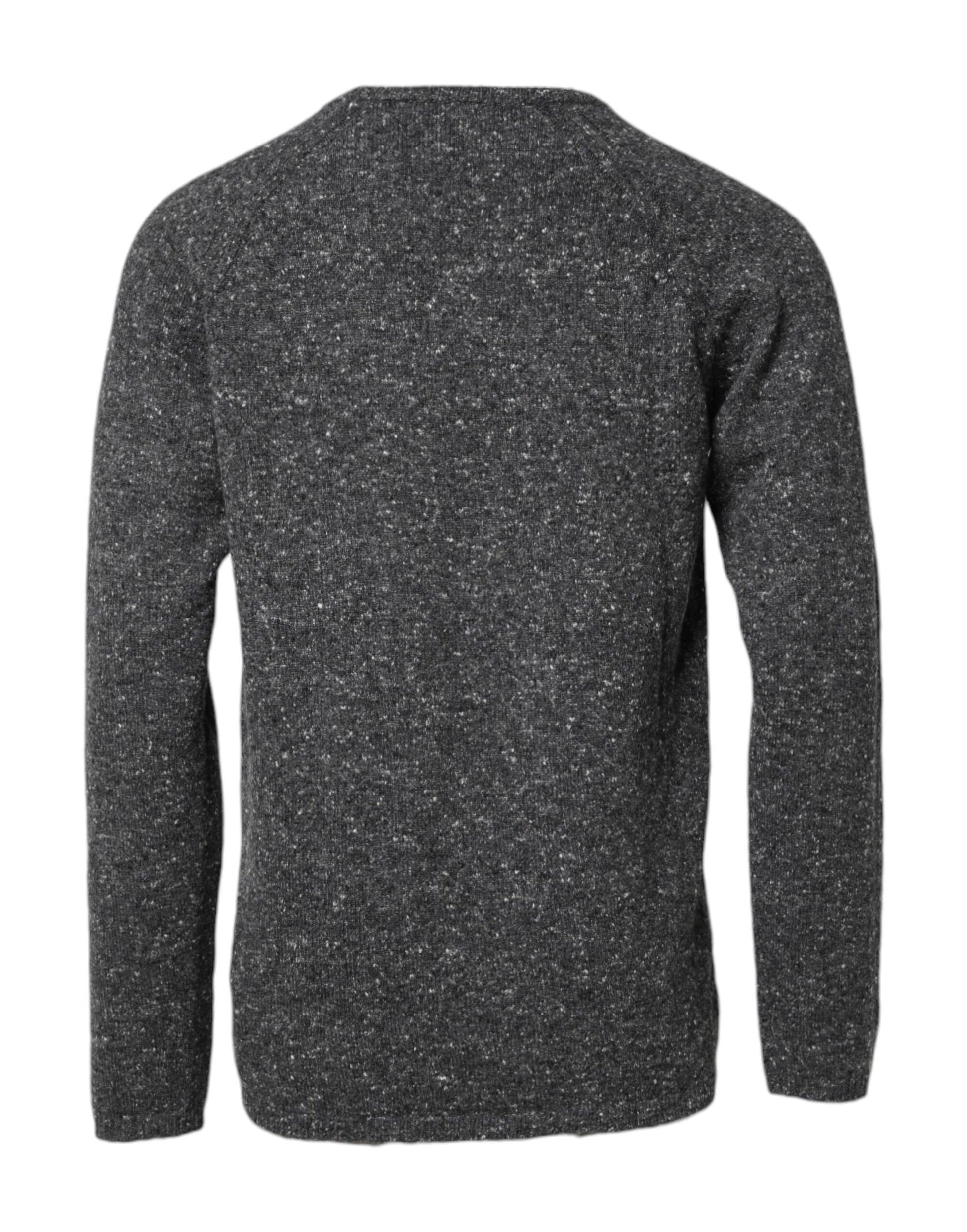 Long sleeve sweater with glittery texture