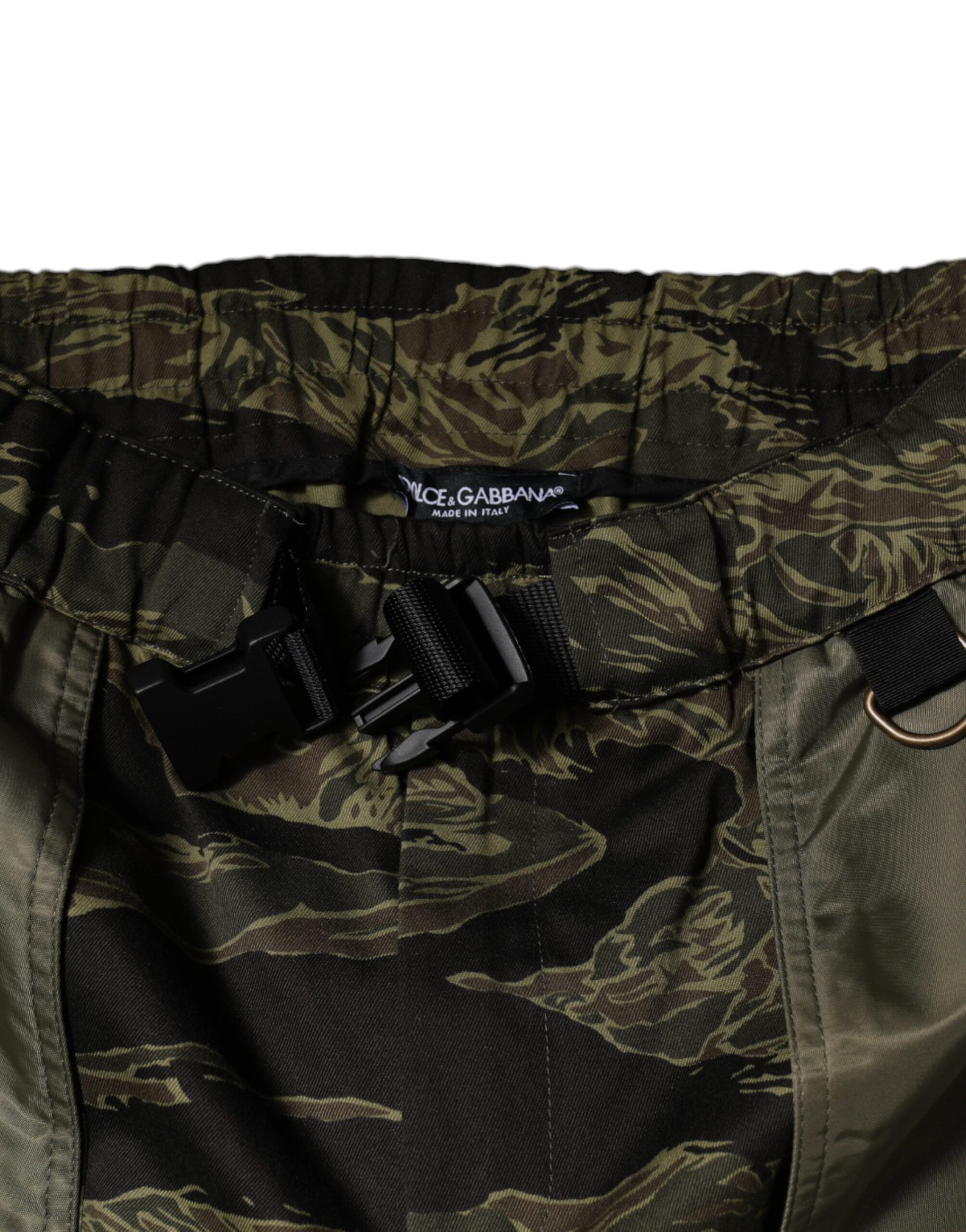 Camouflage pants with cargo pockets