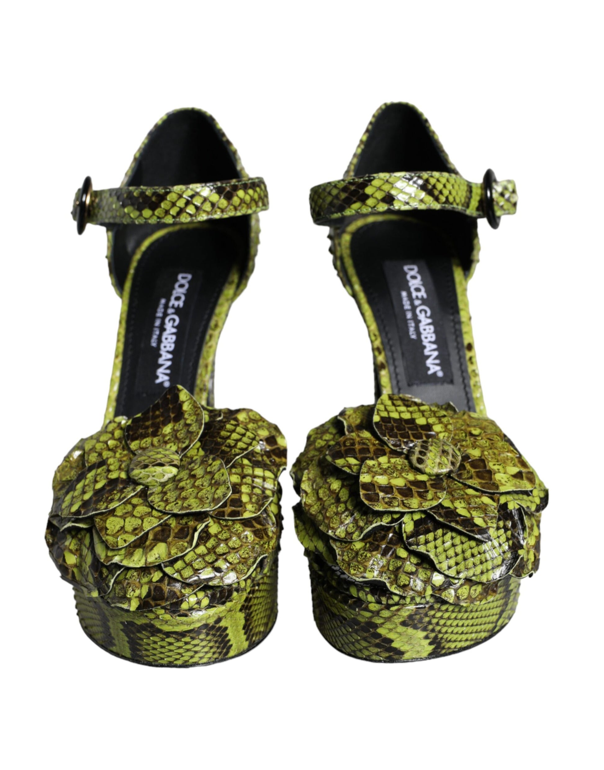 High heel shoes with snake print design