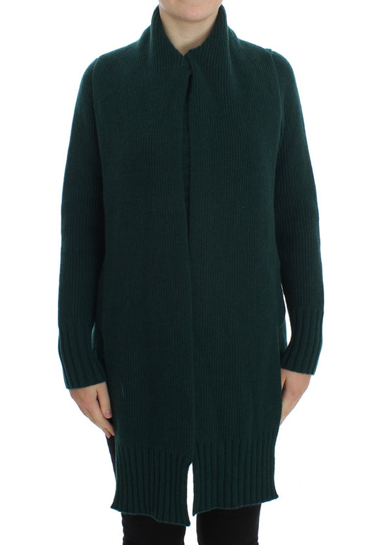 Green knitted sweater with hood