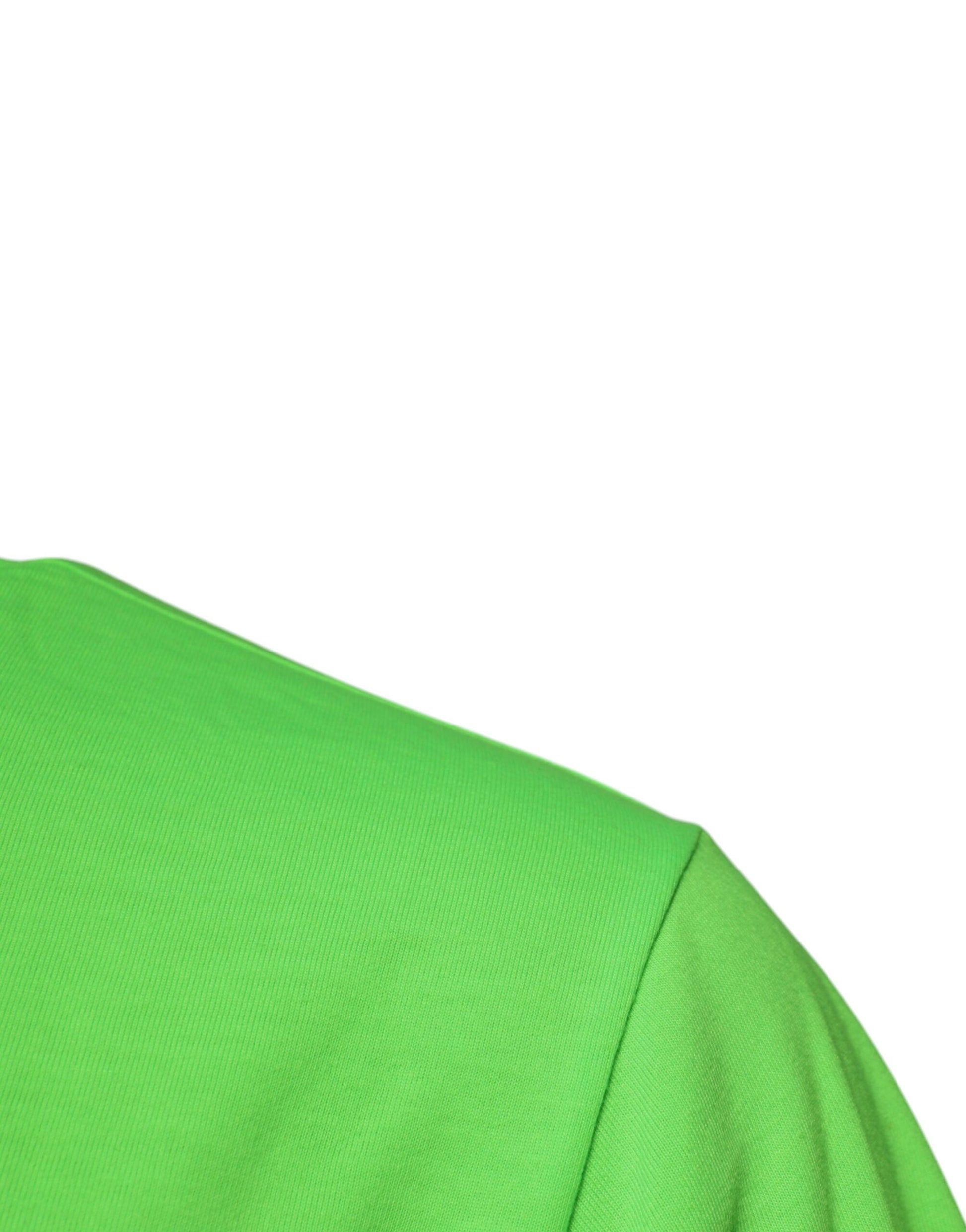 Green shirt on a mannequin