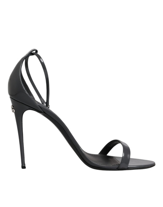 High heel black shoe with ankle strap
