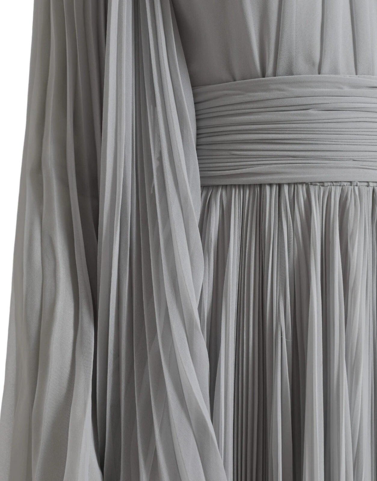 A long grey dress with pleats, designed by Dolce & Gabbana